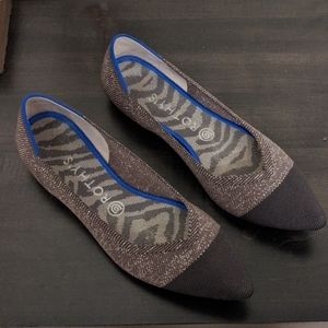 Size 10 metallic Rothy's